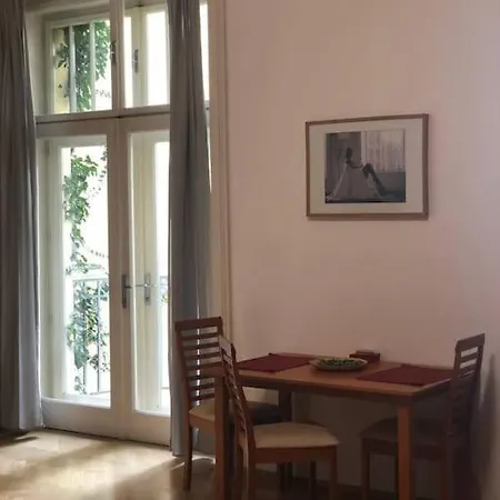 Exclusive Unique - * Prague