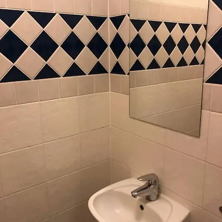 Exclusive Unique - *